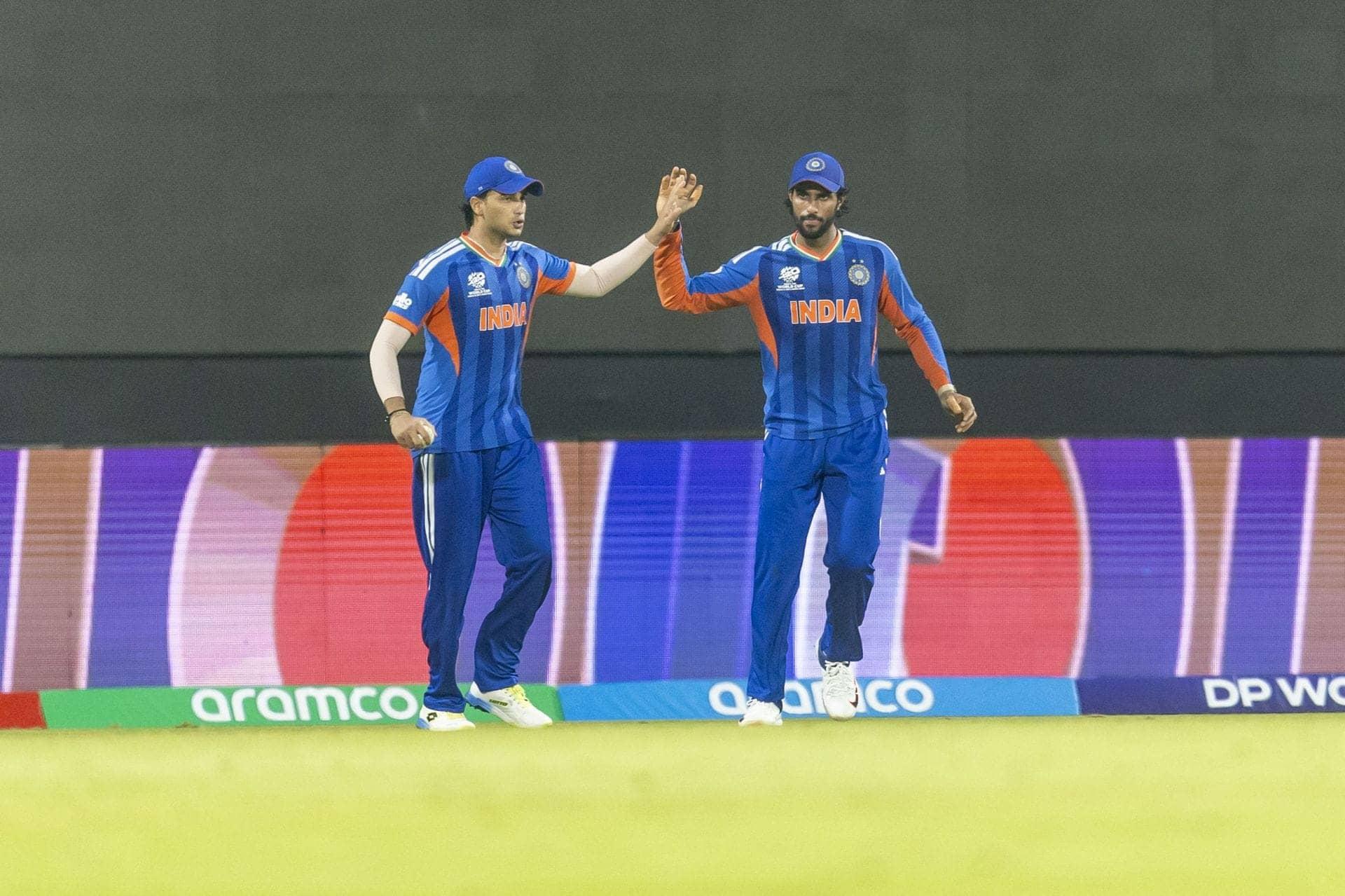 Faf du Plessis Celebrates Abhishek Sharma's Big Comeback