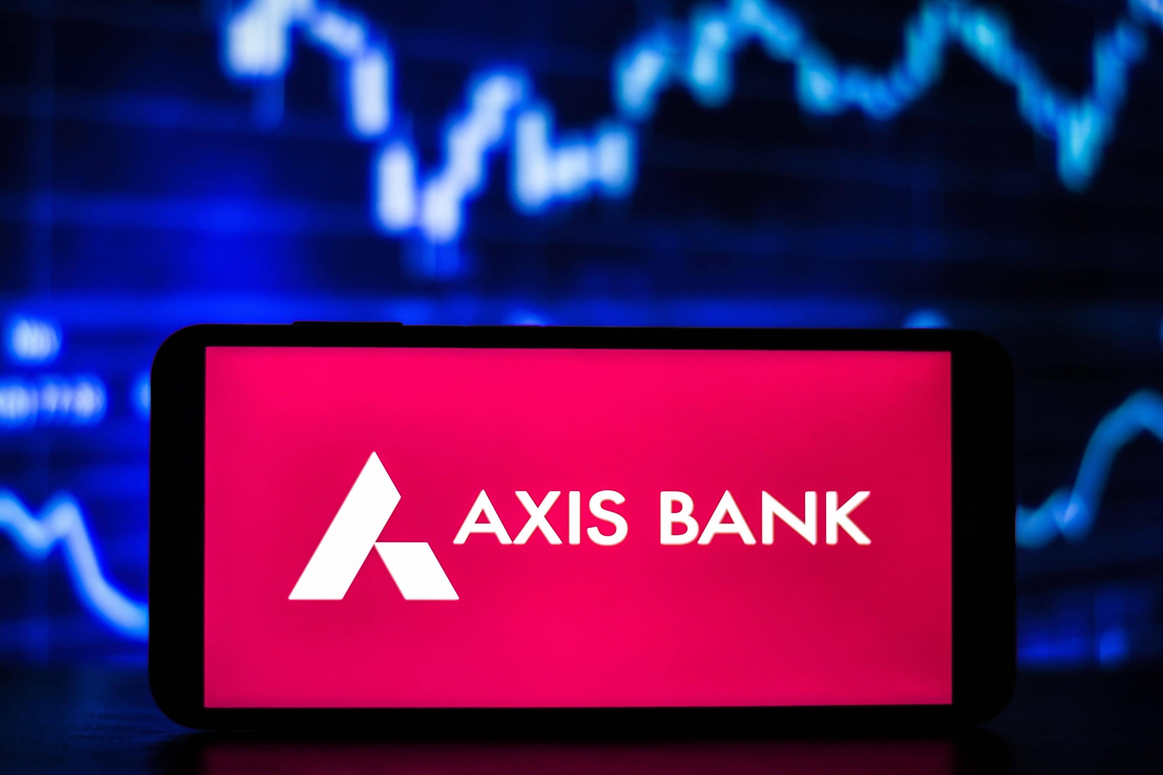 Axis Bank and Tesla Join Forces for Unbelievable Financing