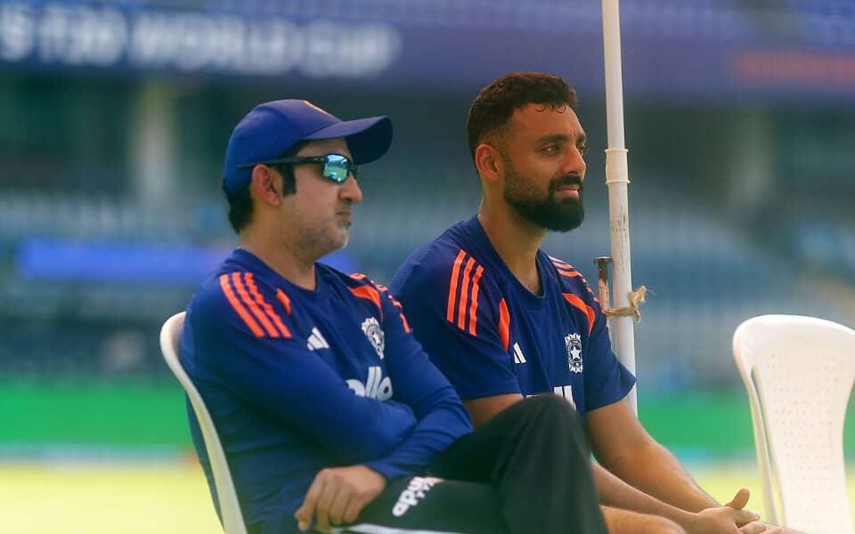 Sehwag Defends Varun Before T20 World Cup Final, Fo' Shizzle