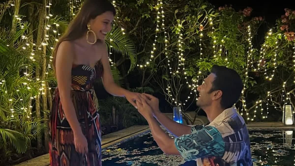 Kriti Kharbanda Celebrates Unique Proposal By Pulkit Samrat