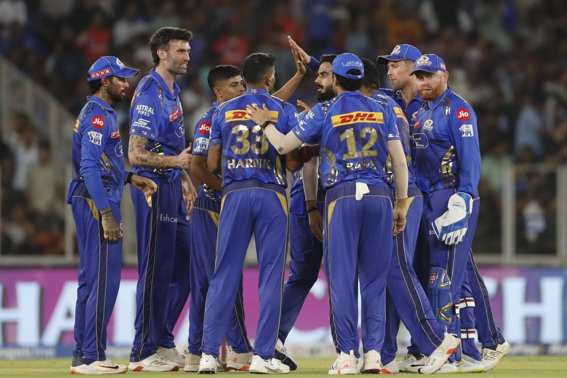 Mumbai Indians ka *raaz* - Aakash Chopra ka *tadka*!