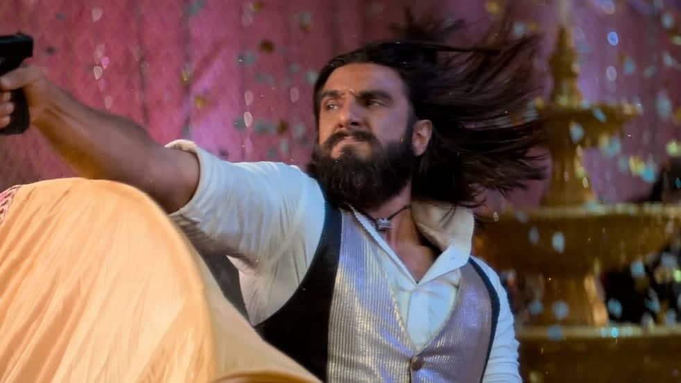 Dhurandhar Ka 7.5 Ghante Ka Director's Cut? Babu Bhaiya Ki Paheli!