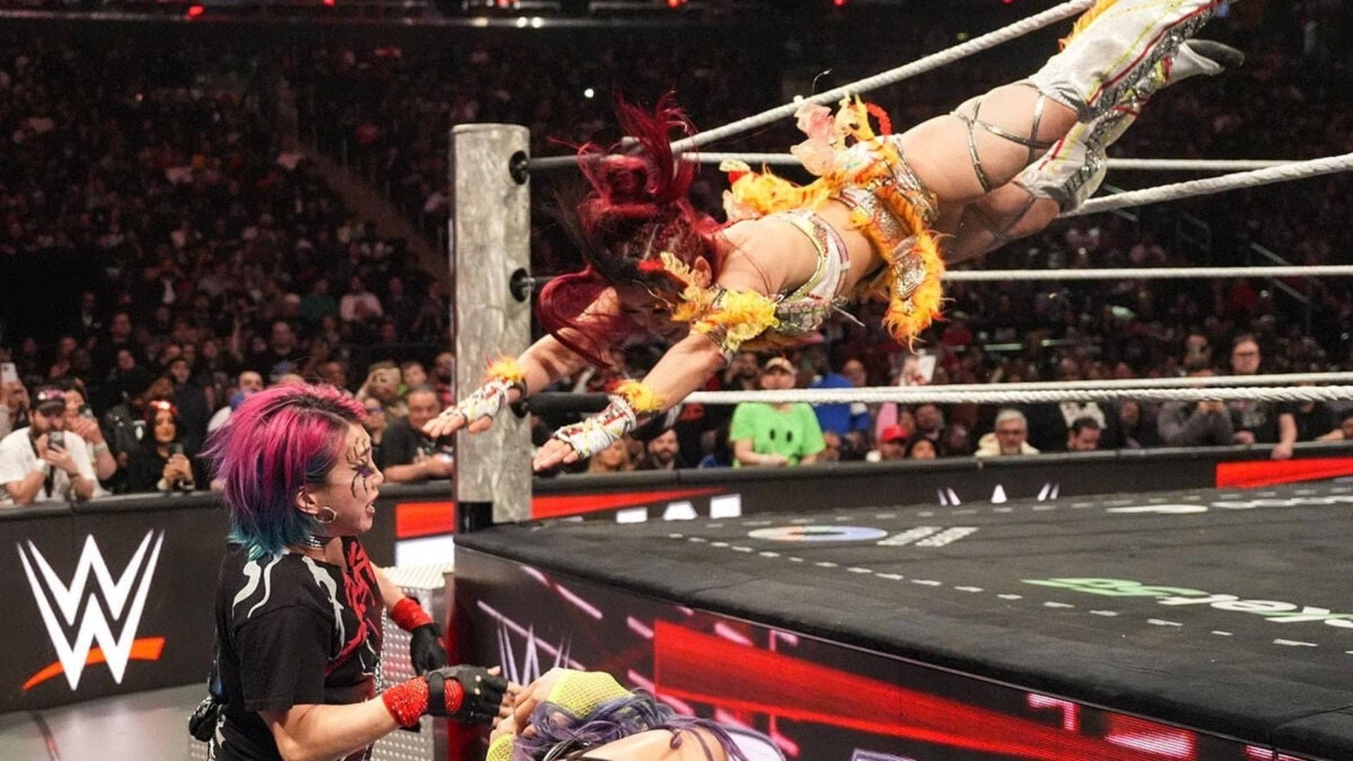 IYO SKY's Daring Dive Turns into a Magical Mishap!