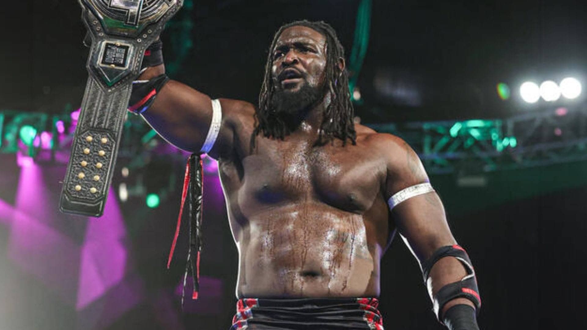 Oba Femi Faces Scalpers Before Epic WrestleMania Clash