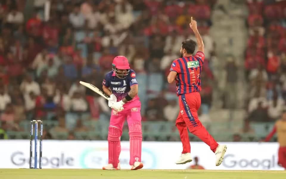 Mohammed Shami Stuns with Two Wickets in IPL 2026 Showdown