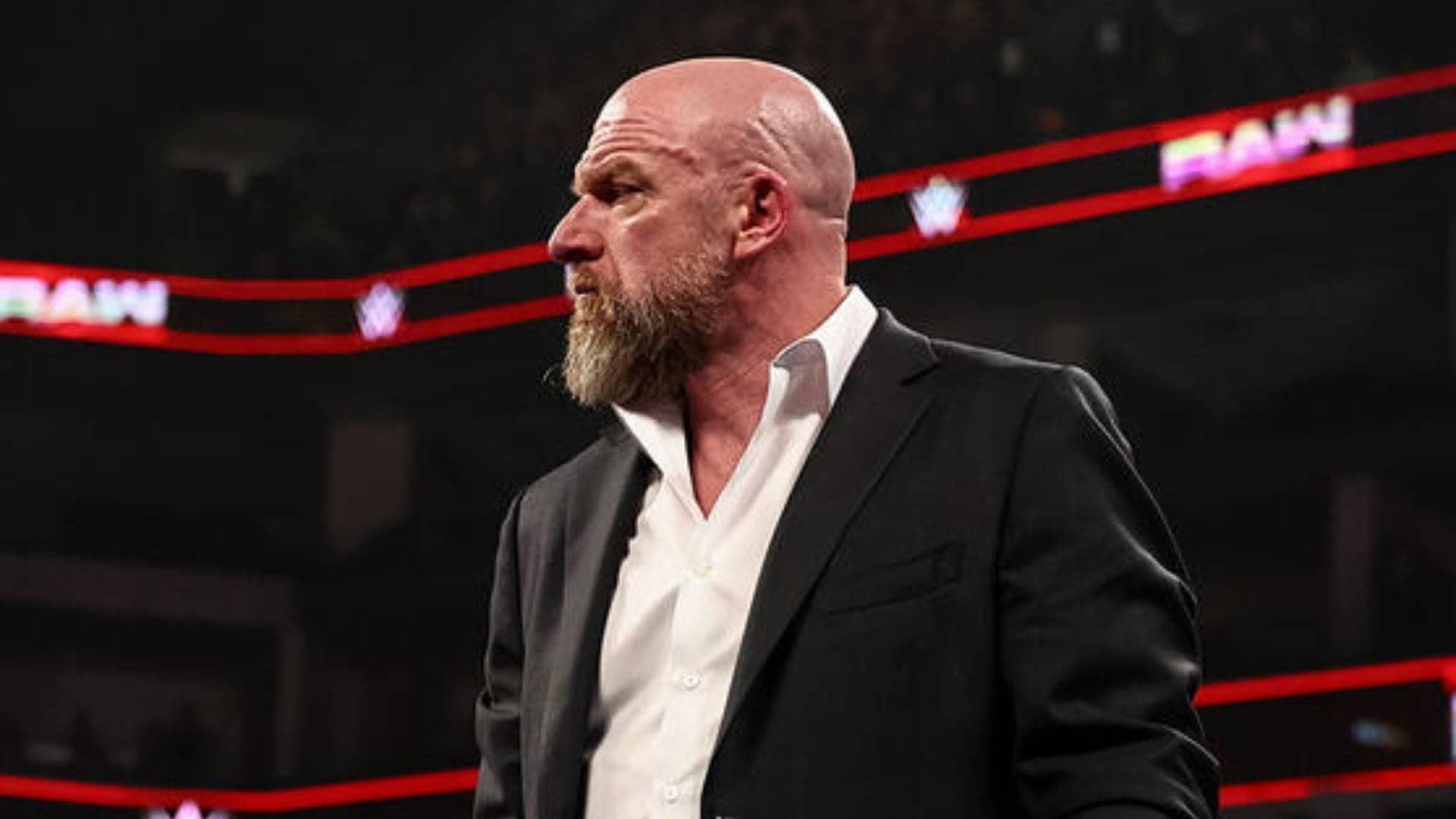 Triple H Ne WWE Ki Purani Policy Ko Kiya Khatam, Santos Gaya!
