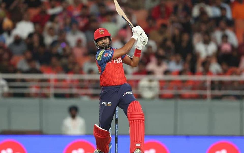 IPL 2026: Video of the Day: Shreyas Iyer's magical one-handed six off Lungi Ngidi
