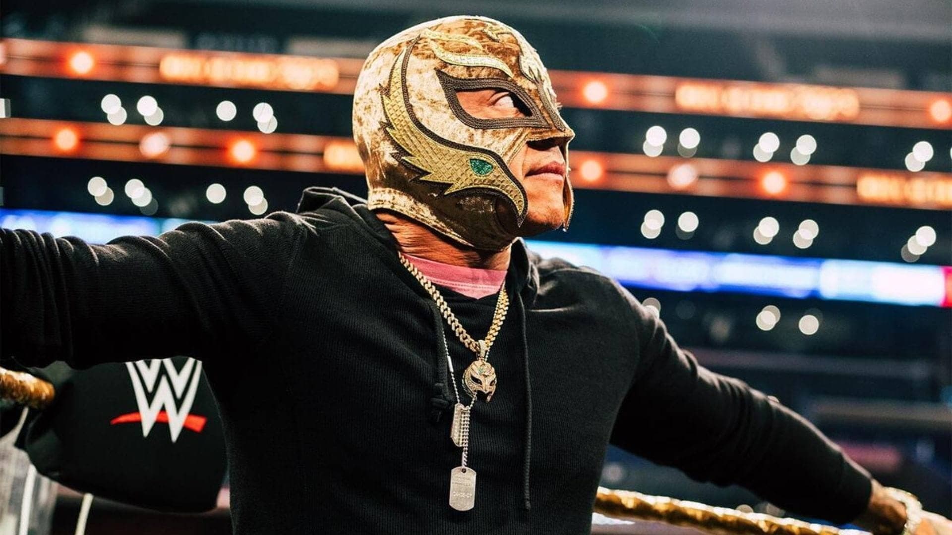 Congratulations to WWE star Rey Mysterio