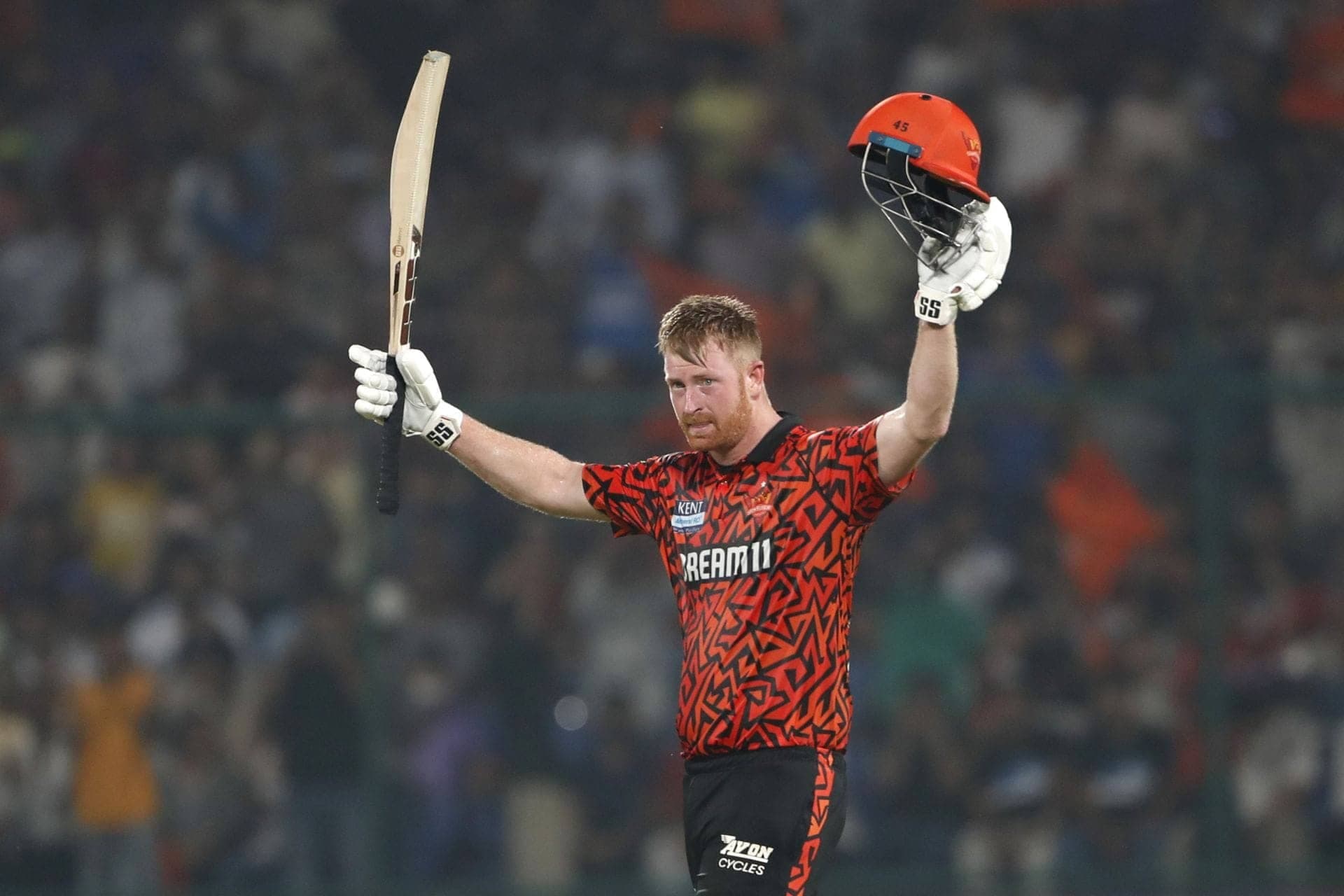 SRH Faces GT in IPL Showdown with Star Players Ready!